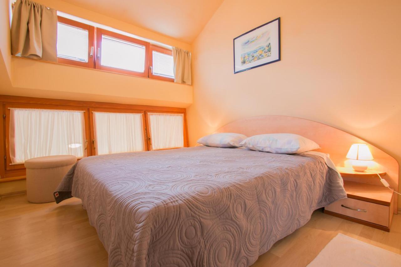Apartments Matas Sukošan Extérieur photo