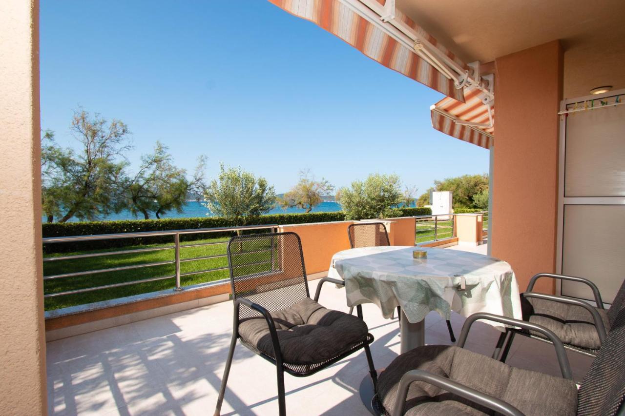 Apartments Matas Sukošan Extérieur photo