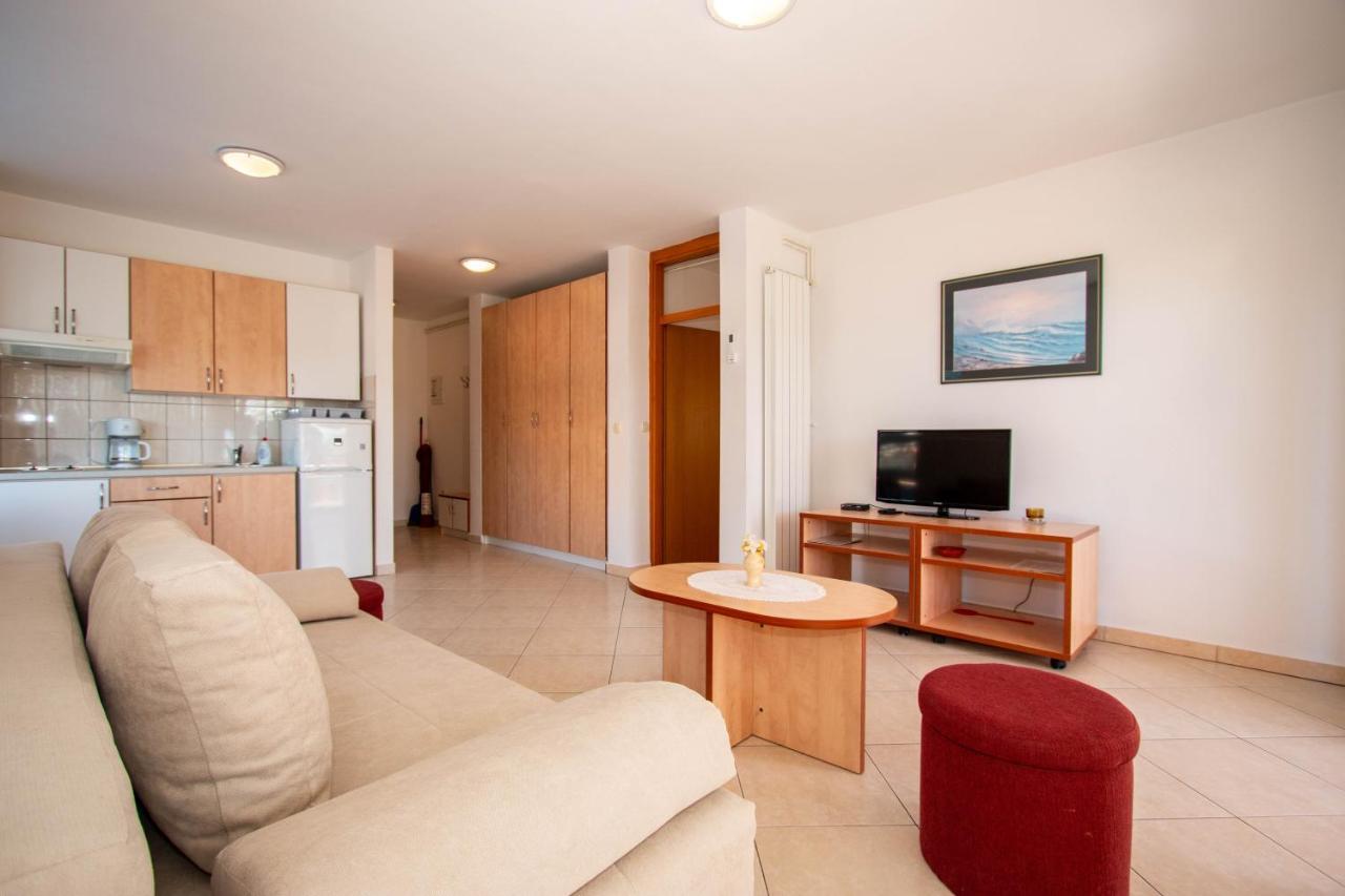 Apartments Matas Sukošan Extérieur photo