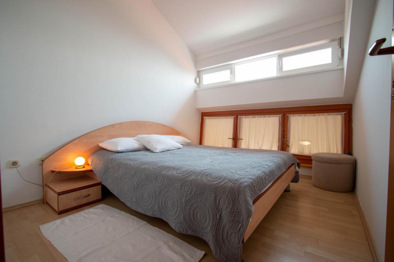 Apartments Matas Sukošan Extérieur photo