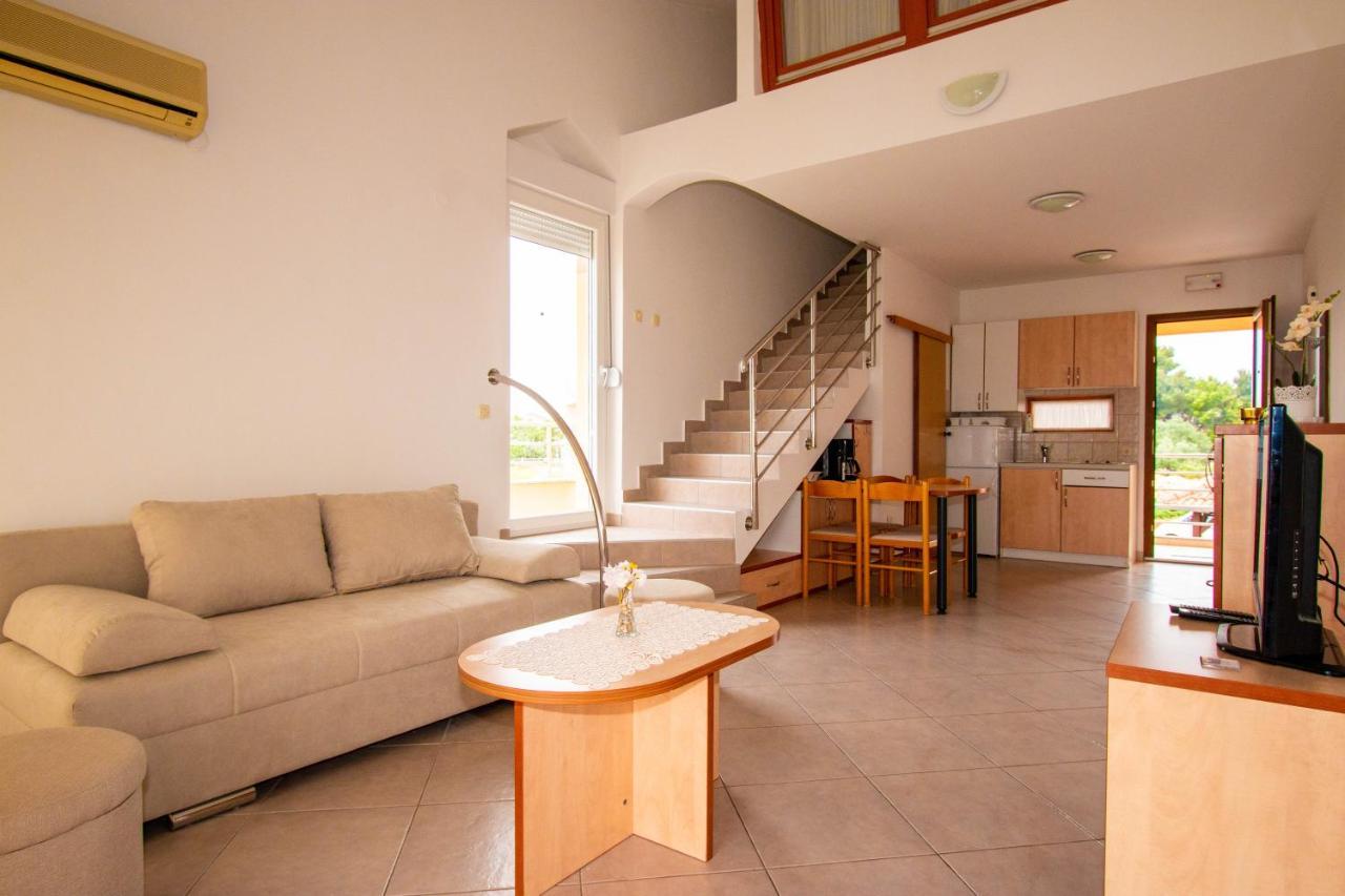 Apartments Matas Sukošan Extérieur photo