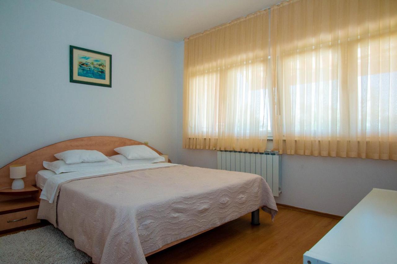 Apartments Matas Sukošan Extérieur photo